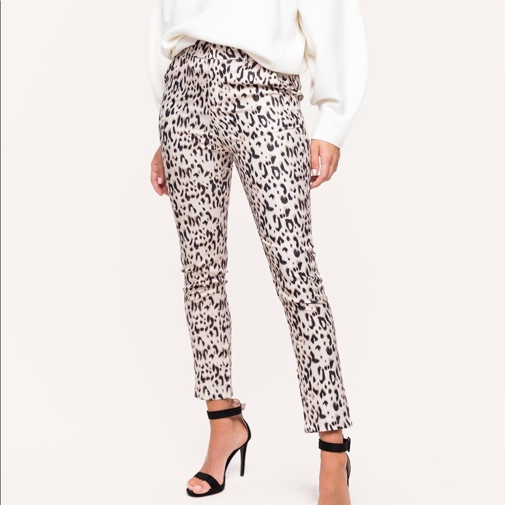 Loavies leopard pant size small